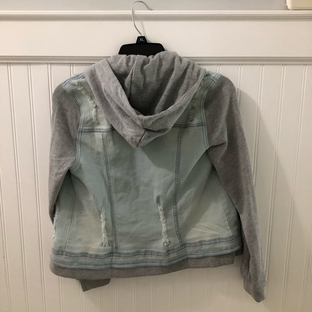 jacket - Picture 2 of 2